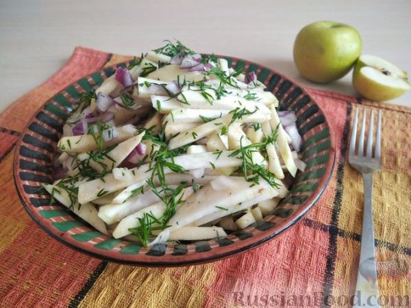 Салат из сельдерея с яблоками и луком