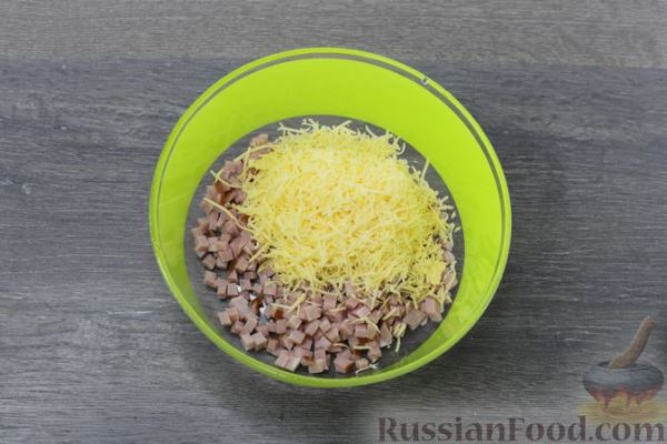 Шампиньоны, фаршированные ветчиной и сыром